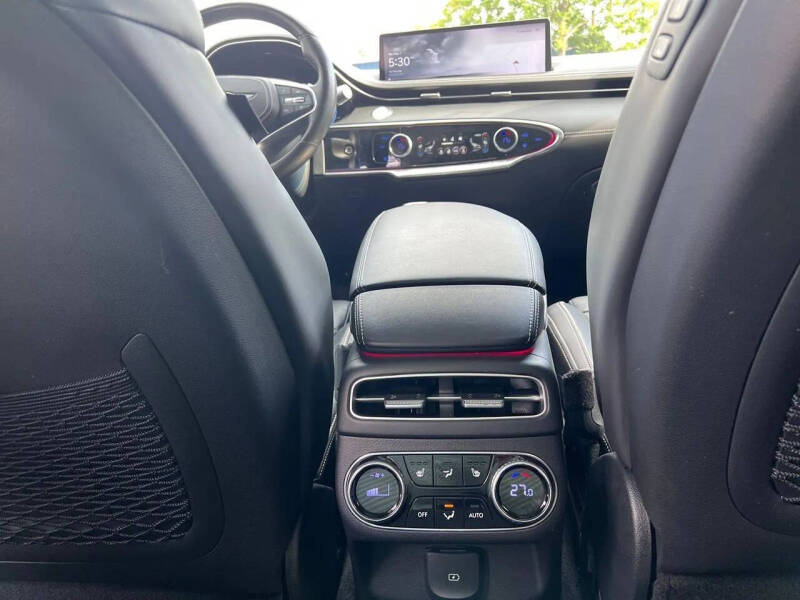 2023 Genesis Electrified GV70
