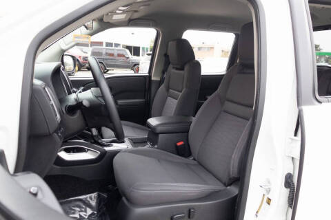 2022 Nissan Frontier SV