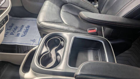 2017 Chrysler Pacifica Touring-L Plus