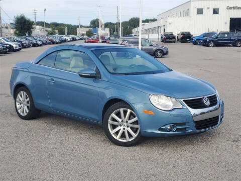 2010 Volkswagen Eos for sale at Betten Baker Preowned Center in Twin Lake MI