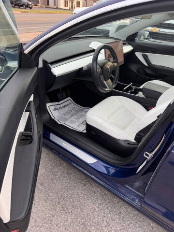 2019 Tesla Model 3 Standard Range Plus