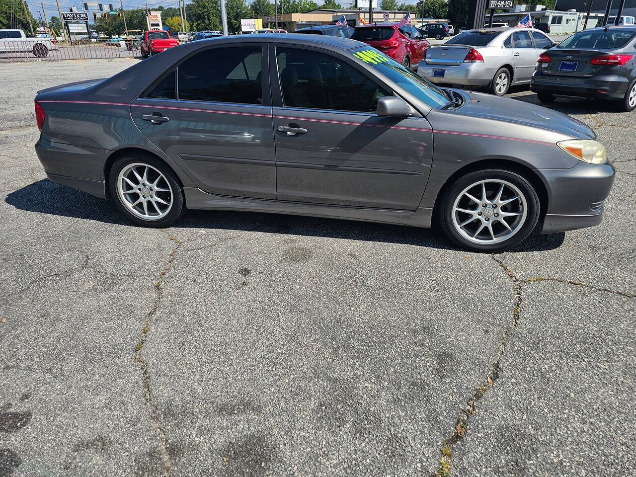 2004 Toyota Camry for sale at Knight Motor Company in Valdosta, GA