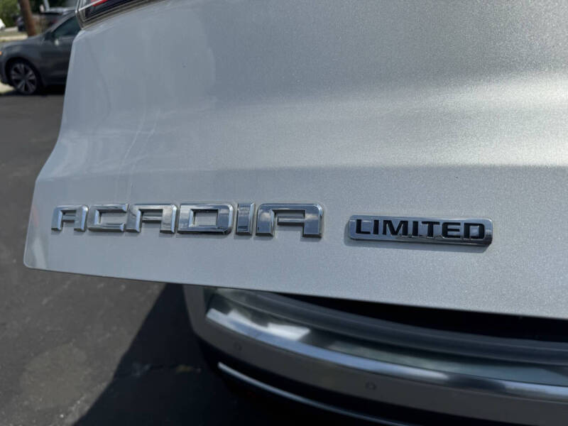 2017 GMC Acadia Limited