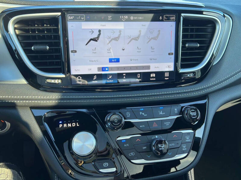 2026 Chrysler Pacifica Limited