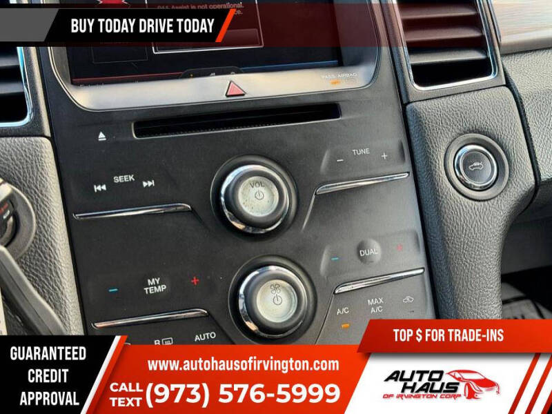 2014 Ford Taurus SEL