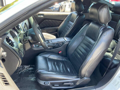 2014 Ford Mustang V6 Premium