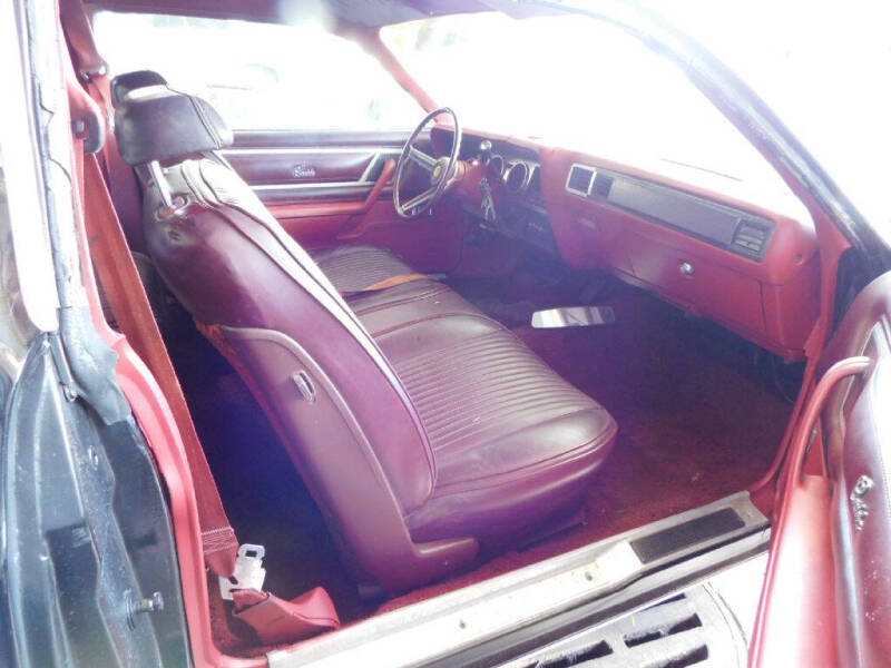 1977 CRYSLER CORDOBA