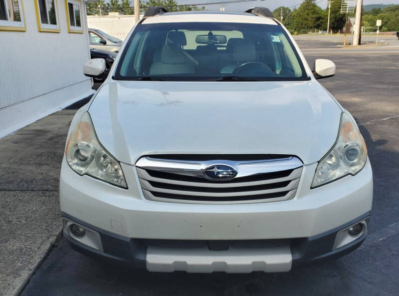 2010 Subaru Outback for sale at Hernandez Motors in Rocky Face GA