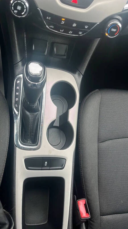 2017 Chevrolet Cruze LS Auto