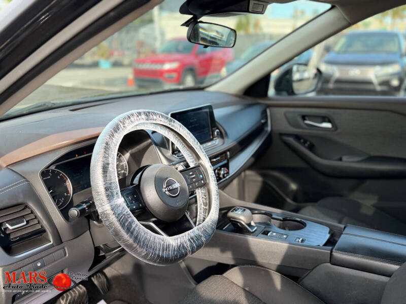 2022 Nissan Rogue SV