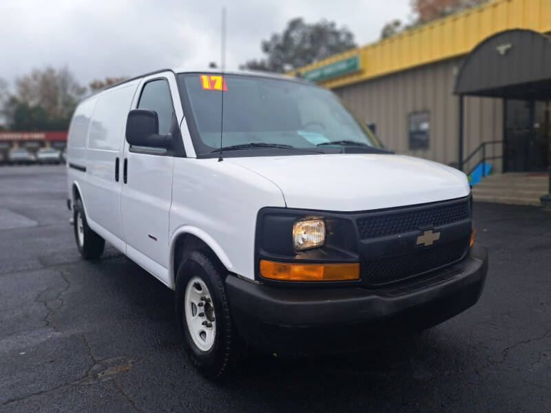 2017 Chevrolet Express 2500