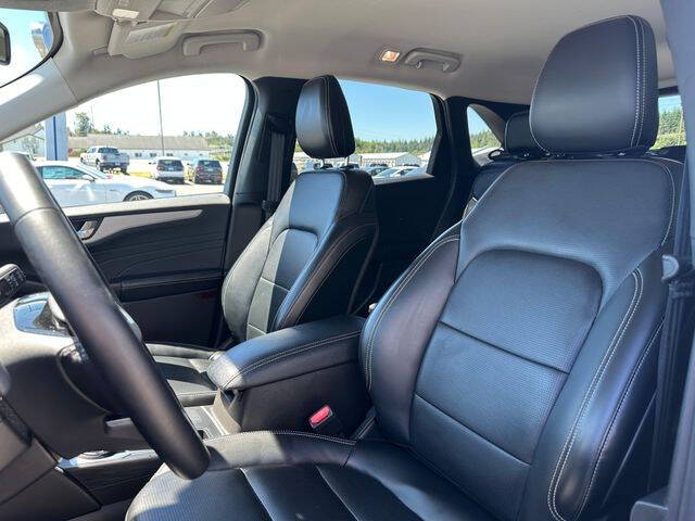 2025 Ford Escape Platinum