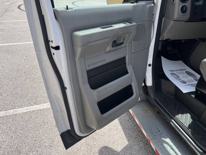 2013 Ford E-Series E-250