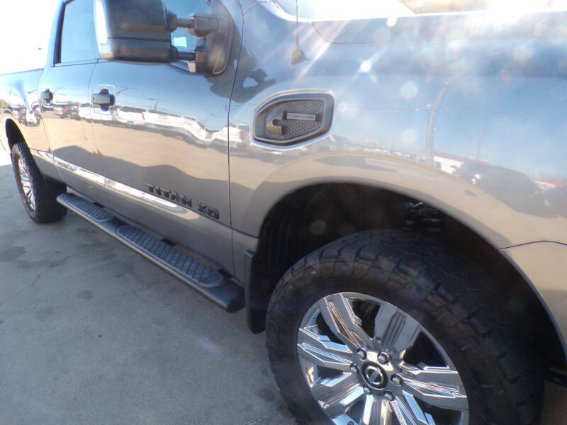 2018 Nissan Titan XD SL