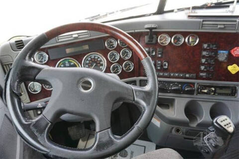 2016 Freightliner Coronado 132