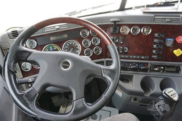 2016 Freightliner Coronado 132