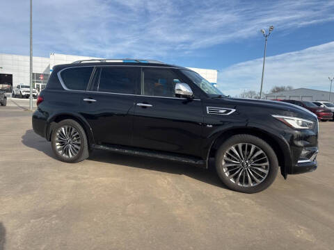 2019 Infiniti QX80 Luxe