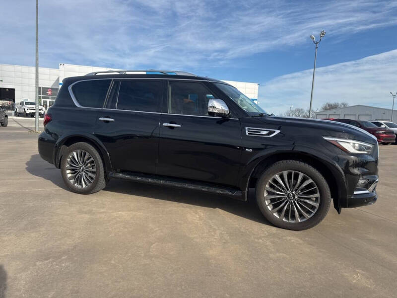 2019 Infiniti QX80 Luxe