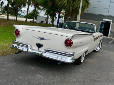 1957 Ford Fairlane