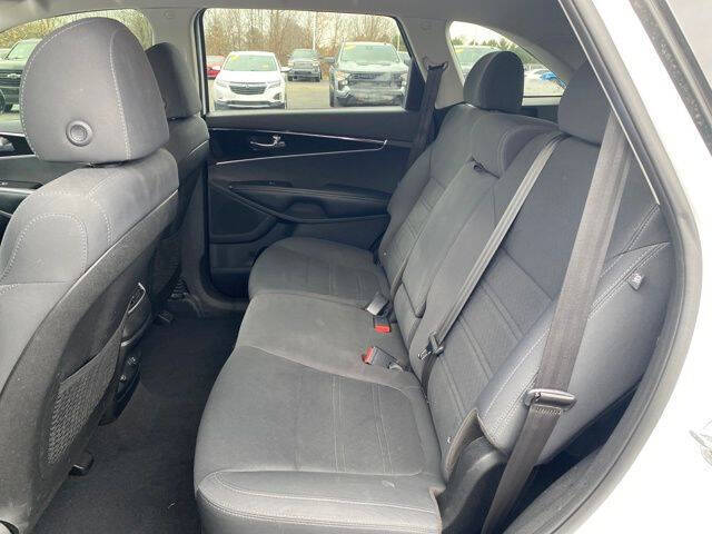 2019 Kia Sorento LX V6