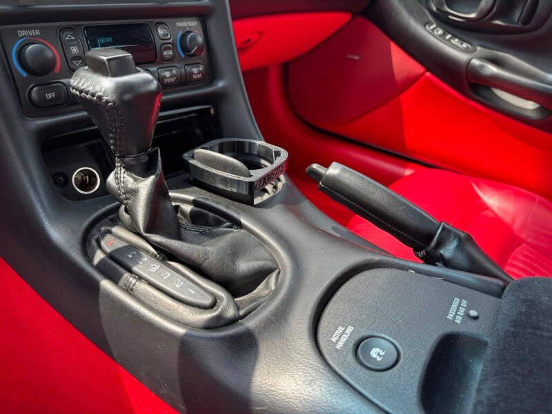 2004 Chevrolet Corvette