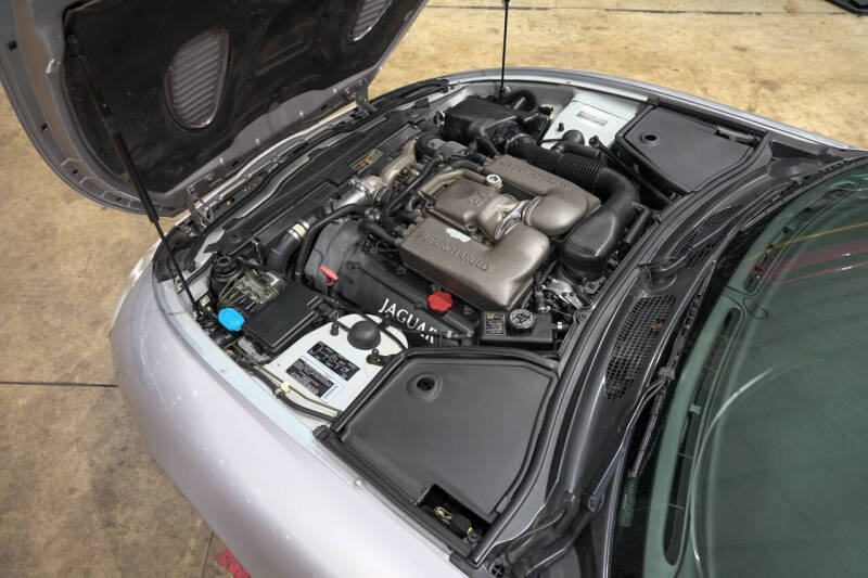 2001 Jaguar XKR