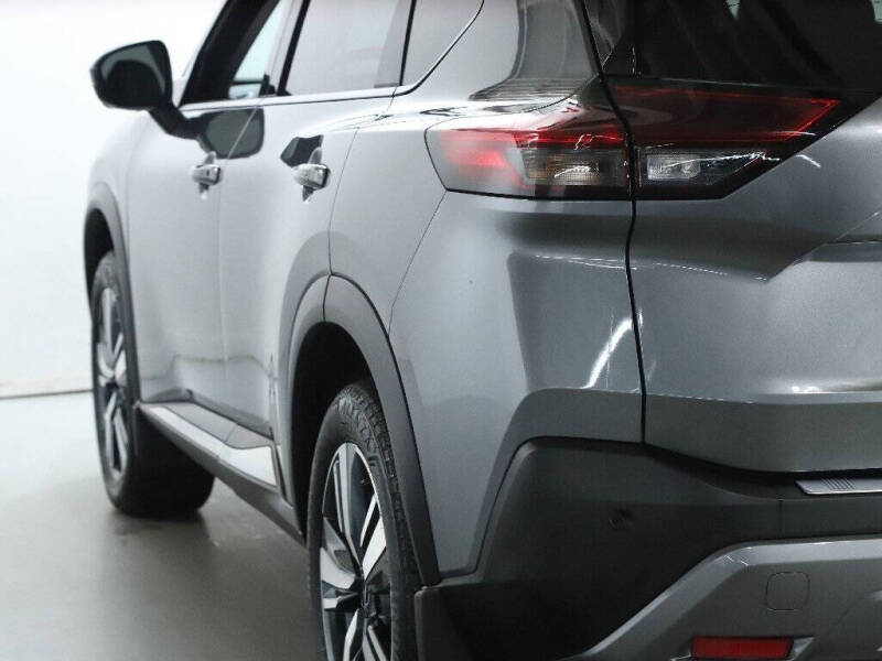 2022 Nissan Rogue SL