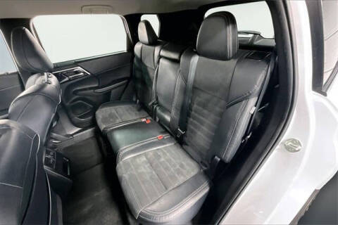 2022 Mitsubishi Outlander SE