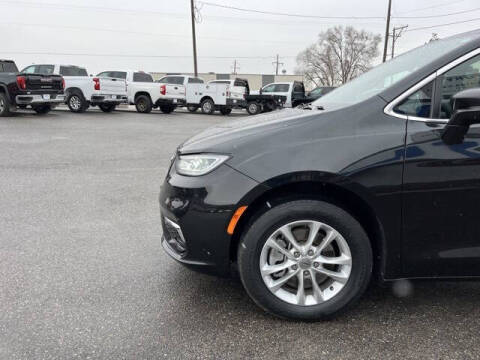 2022 Chrysler Pacifica Touring