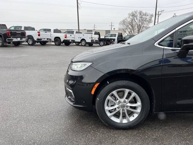 2022 Chrysler Pacifica Touring