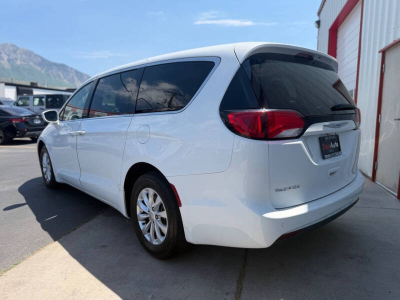 2018 Chrysler Pacifica Touring Plus