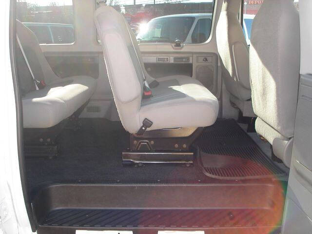 2013 Ford E-Series E-350 SD XLT