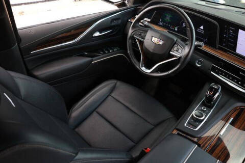 2023 Cadillac Escalade ESV Luxury