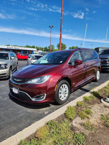 2017 Chrysler Pacifica Touring Plus