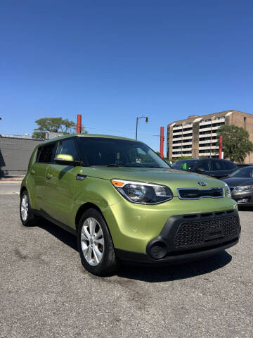 2014 Kia Soul +