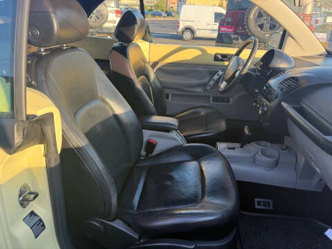 2004 Volkswagen New Beetle Convertible GLS