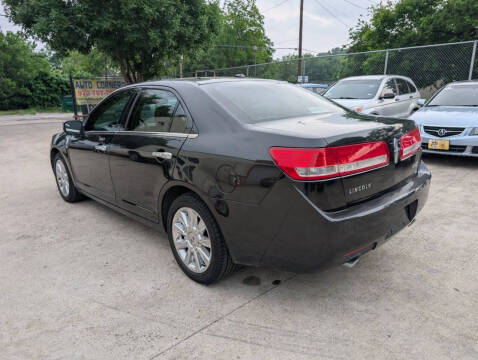 2011 Lincoln MKZ