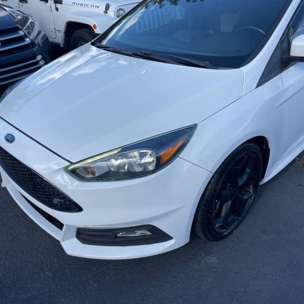 2017 Ford Focus ST