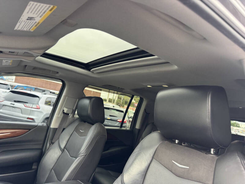 2016 Cadillac Escalade ESV Luxury Collection