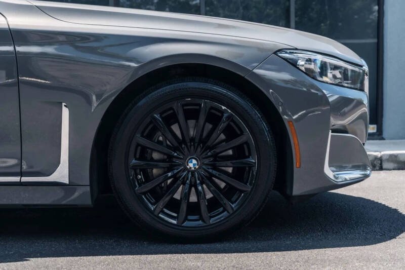 2022 BMW 7 Series 740i xDrive