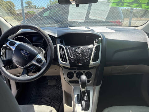 2012 Ford Focus SE