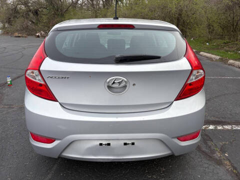 2017 Hyundai Accent SE