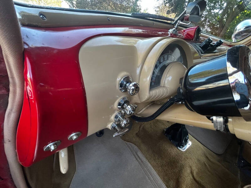 1949 Oldsmobile Futuramic 76