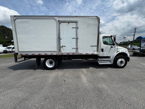 2017 Freightliner M2 106