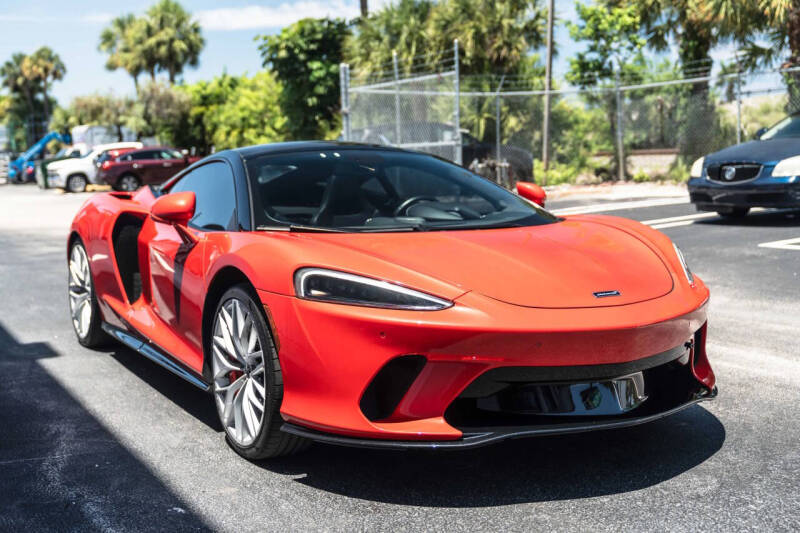 2023 McLaren GT