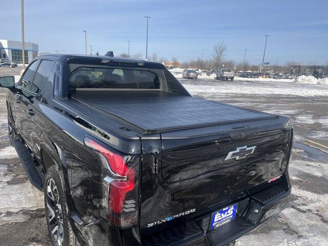 2024 Chevrolet Silverado EV RST