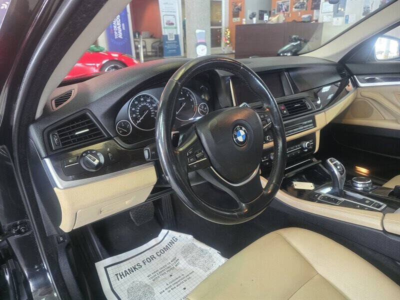 2016 BMW 5 Series 528i xDrive