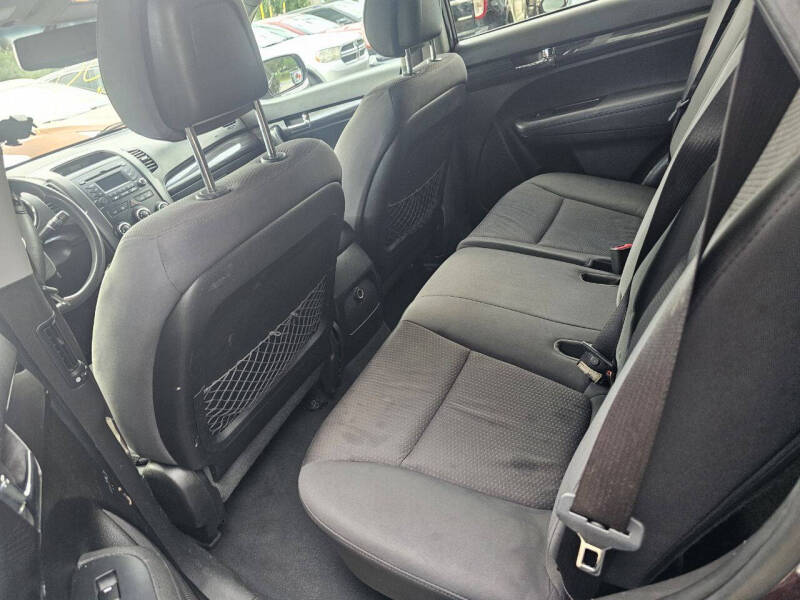 2011 Kia Sorento LX