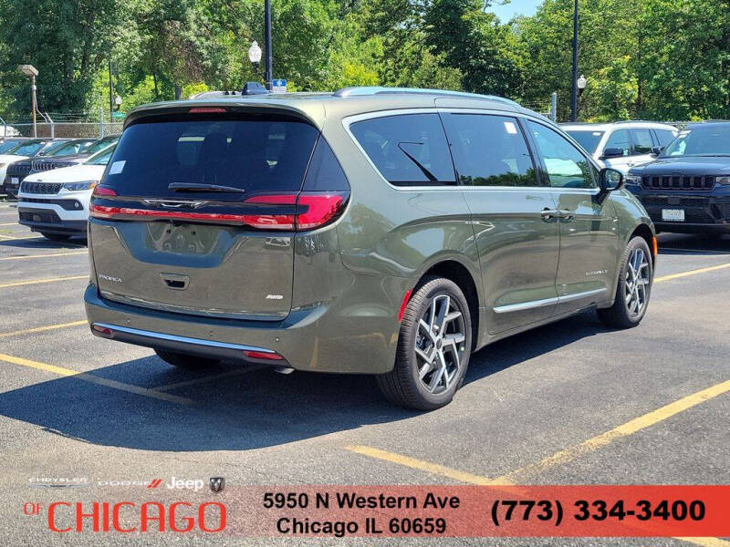 2027 Chrysler Pacifica Pinnacle