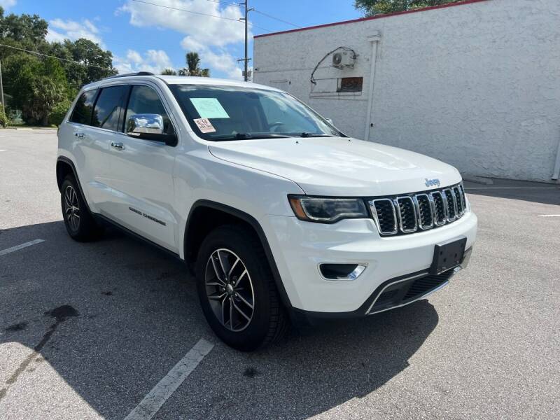 2017 Jeep Grand Cherokee for sale at LUXURY AUTO MALL in Tampa FL